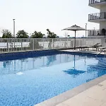 Canal View 3 Bedroom Holiday Home With Balcony